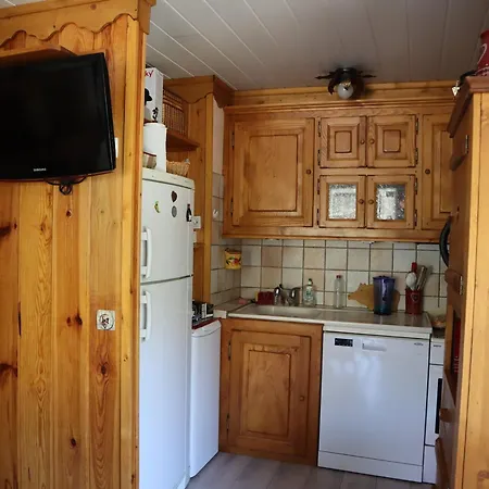 2 Pièces Cabine, 6 Pers, Avec Parking Et Balcon à - Fr-1-263-167